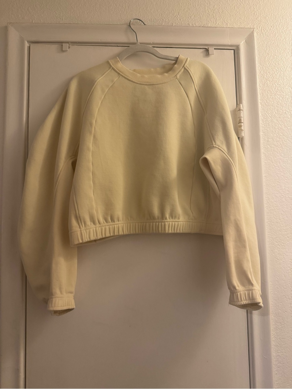Lululemon Cropped Scuba Relaxed Crewneck Sweatshirt